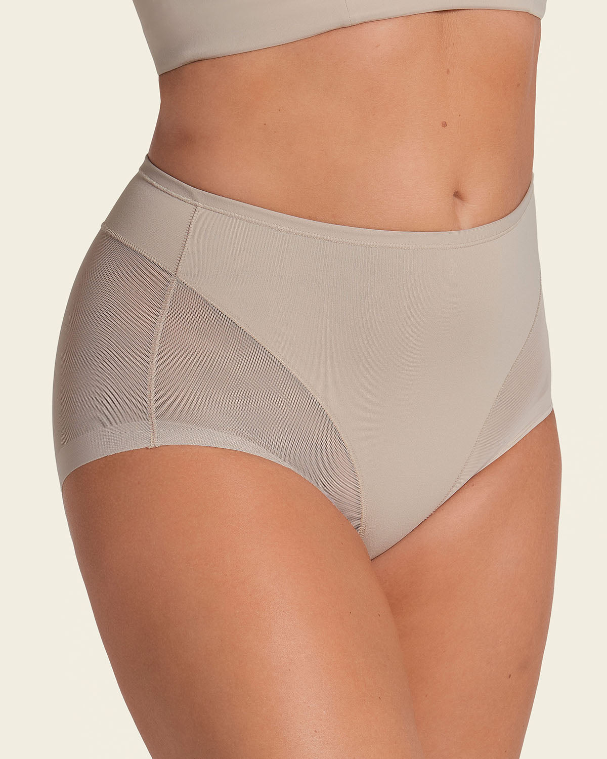 Acquista Pantaloni addominoplastica da donna in pizzo a vita alta Slip sexy taglie forti traspiranti con cavallo in cotone in Italia a partire da 23 Acquista Pantaloni addominoplastica da donna in pizzo a vita alta Slip sexy taglie forti traspiranti con cavallo in cotone in Italia a partire da 23