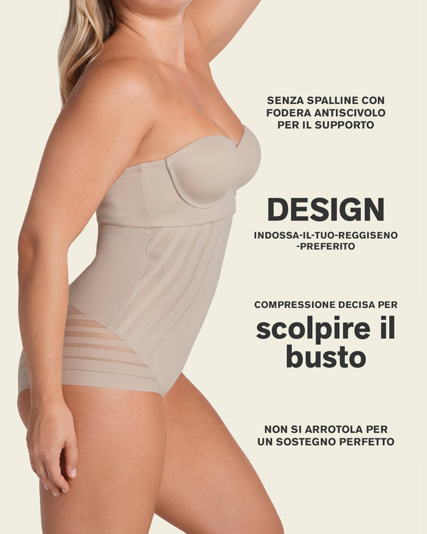 Guaina modellante modello a pantaloncino in pizzo