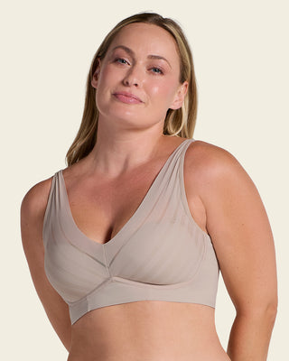 Sujetador sin aro, alto cubrimiento en escote y espalda#color_802-habano-claro