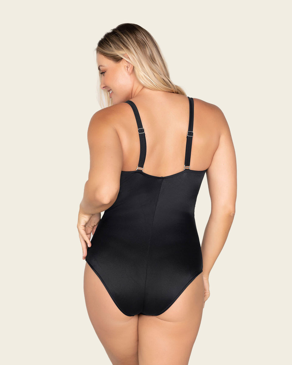 Costume Da Bagno Intero Boho Rhapsody Con Scollo A V Incrociato Sul Retro 35863 Costume Da Bagno Intero Boho Rhapsody Con Scollo A V Incrociato Sul Retro 35863