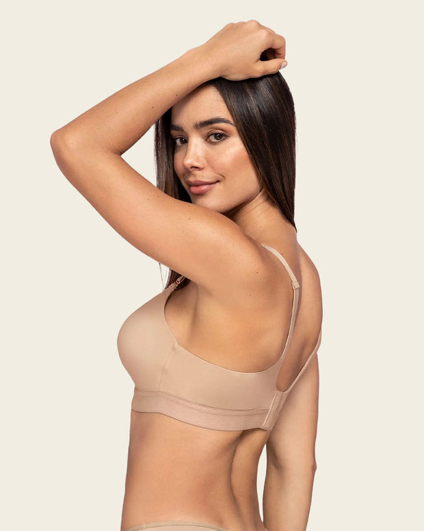 Sujetador tipo top ultraliviano con copas internas fijas#color_802-habano-claro