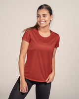 Camiseta deportiva de secado rápido y silueta semiajustada#color_221-terracota